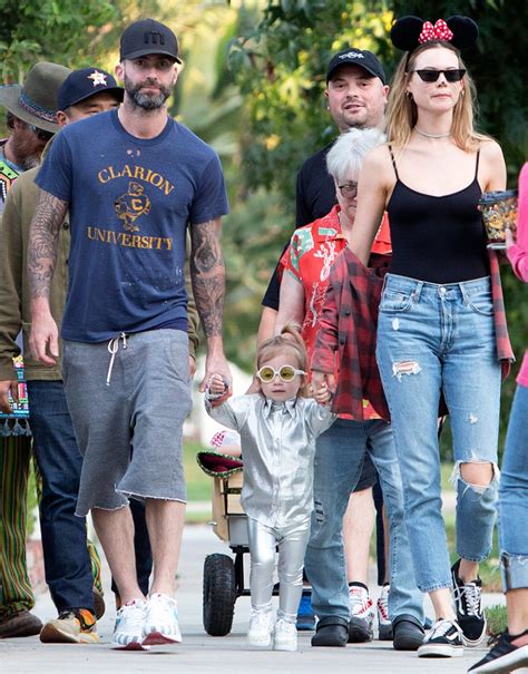 adam levine wife and children